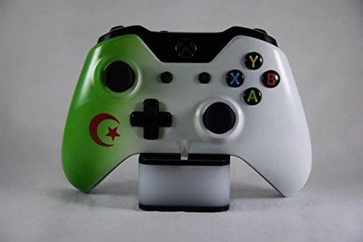 Lot Xbox series X avec xim apex et 2 casque +manette ps4 - Relizane Algérie